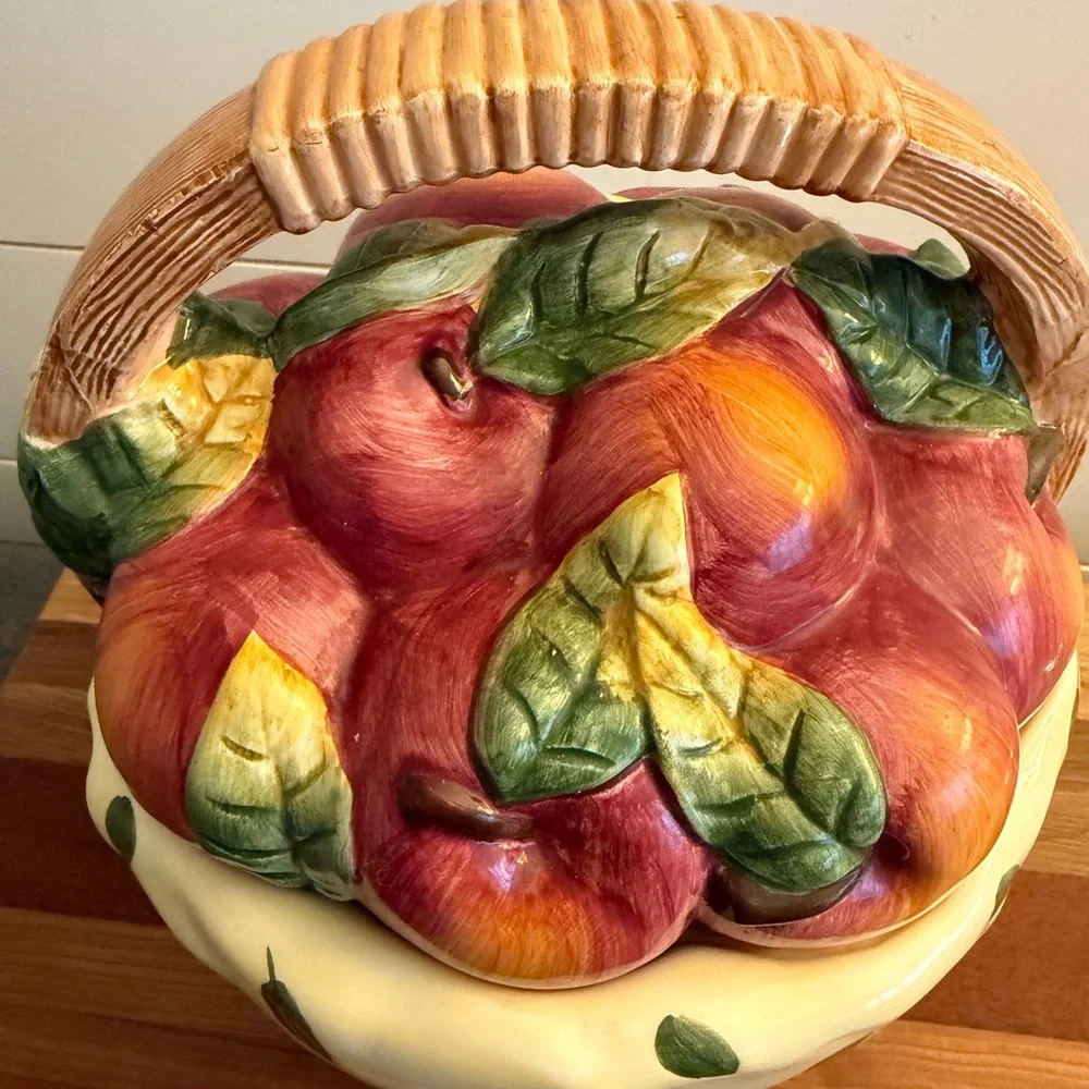 Vintage Cooks Club Apple Basket Cookie Jar
